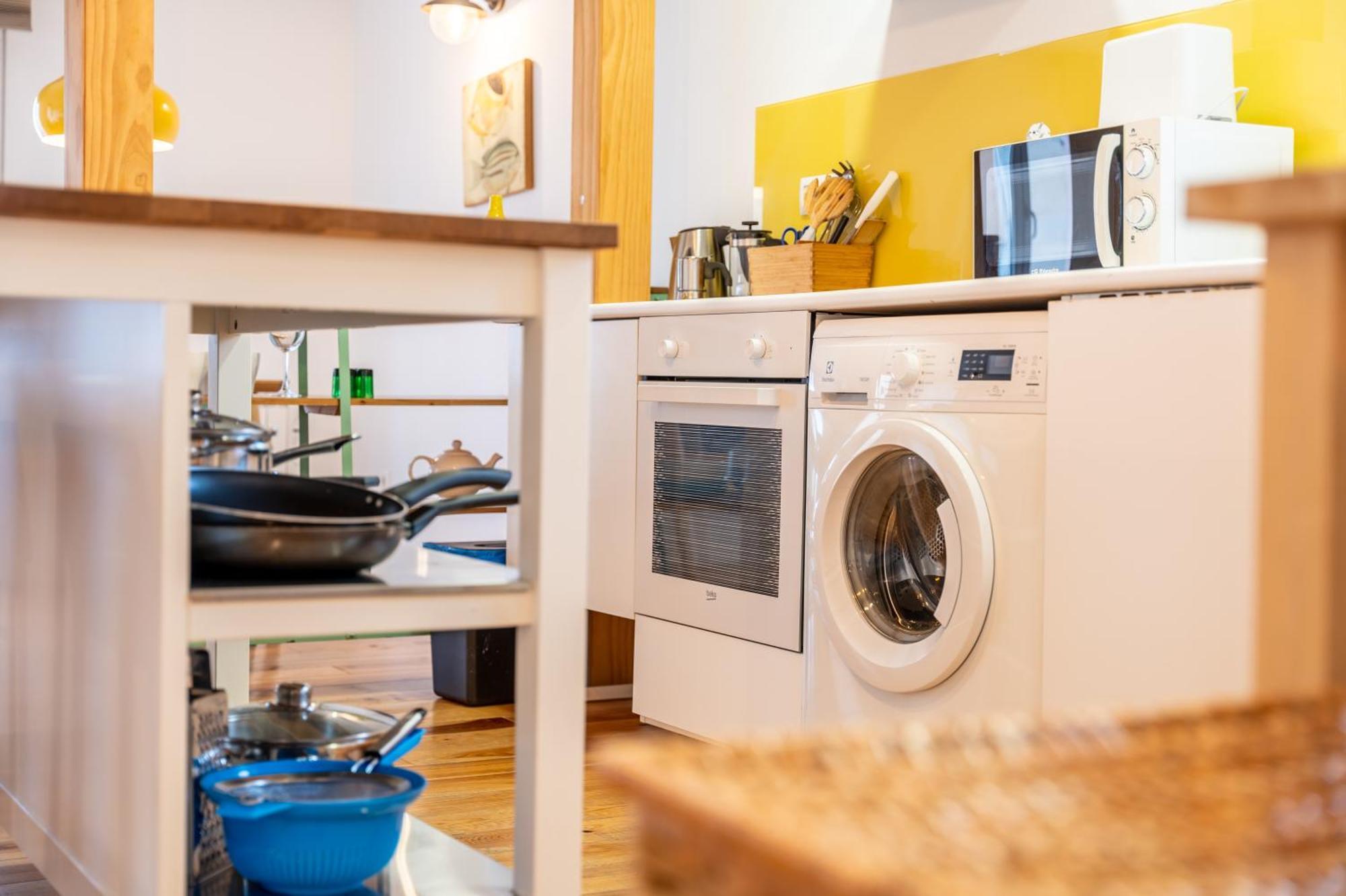 Warm And Inviting, Central Location By Urbanhosting Santander Luaran gambar